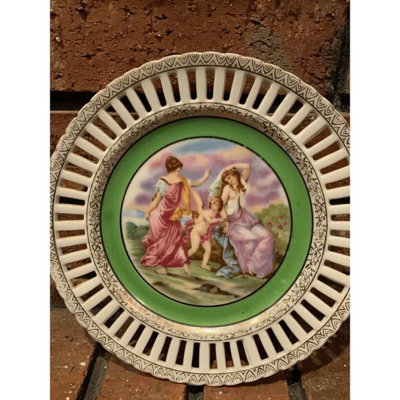 Vintage Norcrest Fine China Maidens Cherub Green With Gold Trim Decorative Plate - Picture 2 of 3